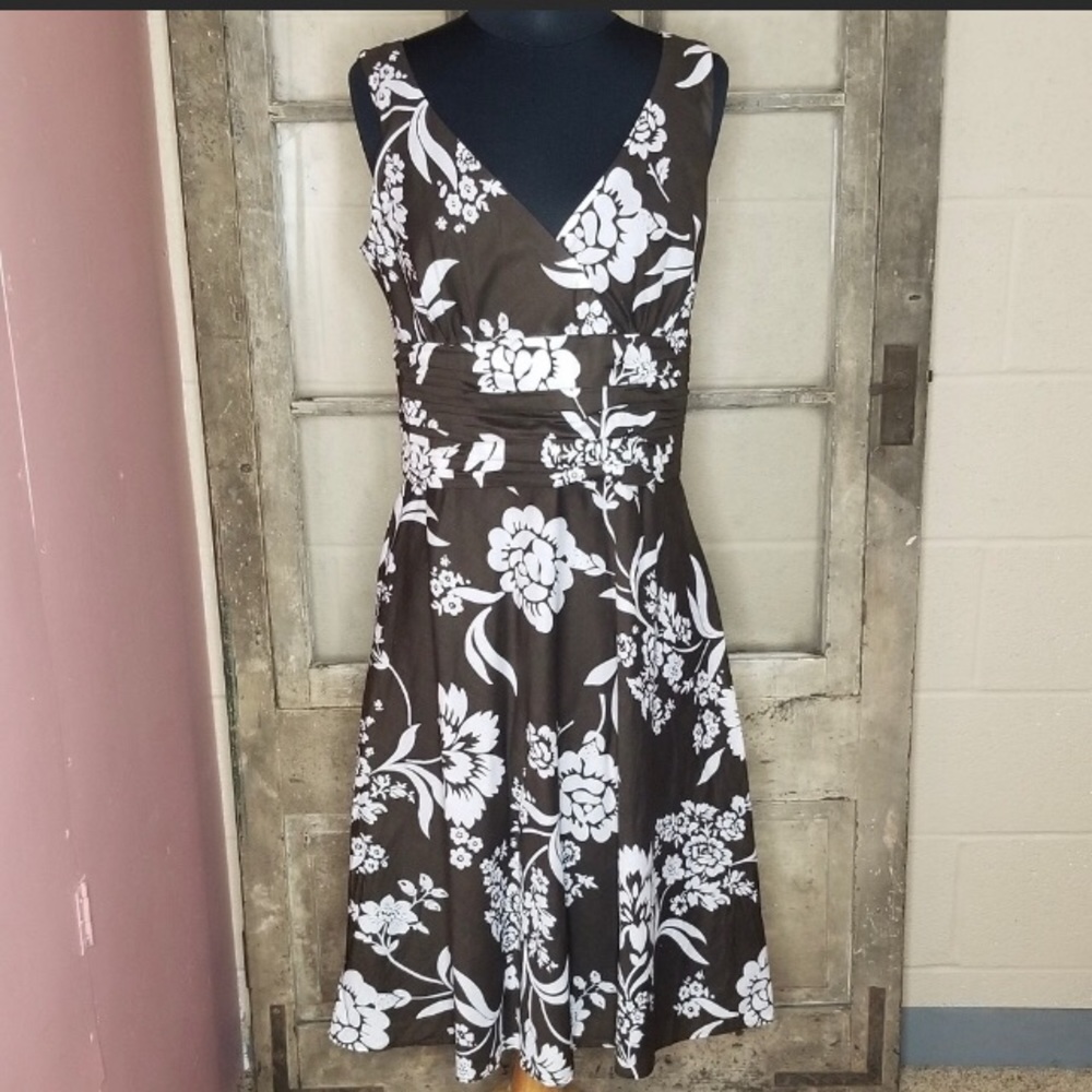 Ann Taylor Dress 👗 Size 10